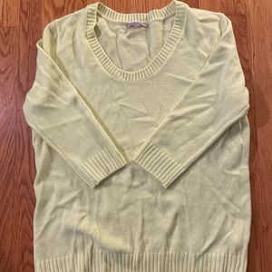 COPY - Gap yellow 3/4 sleeve sweater size large